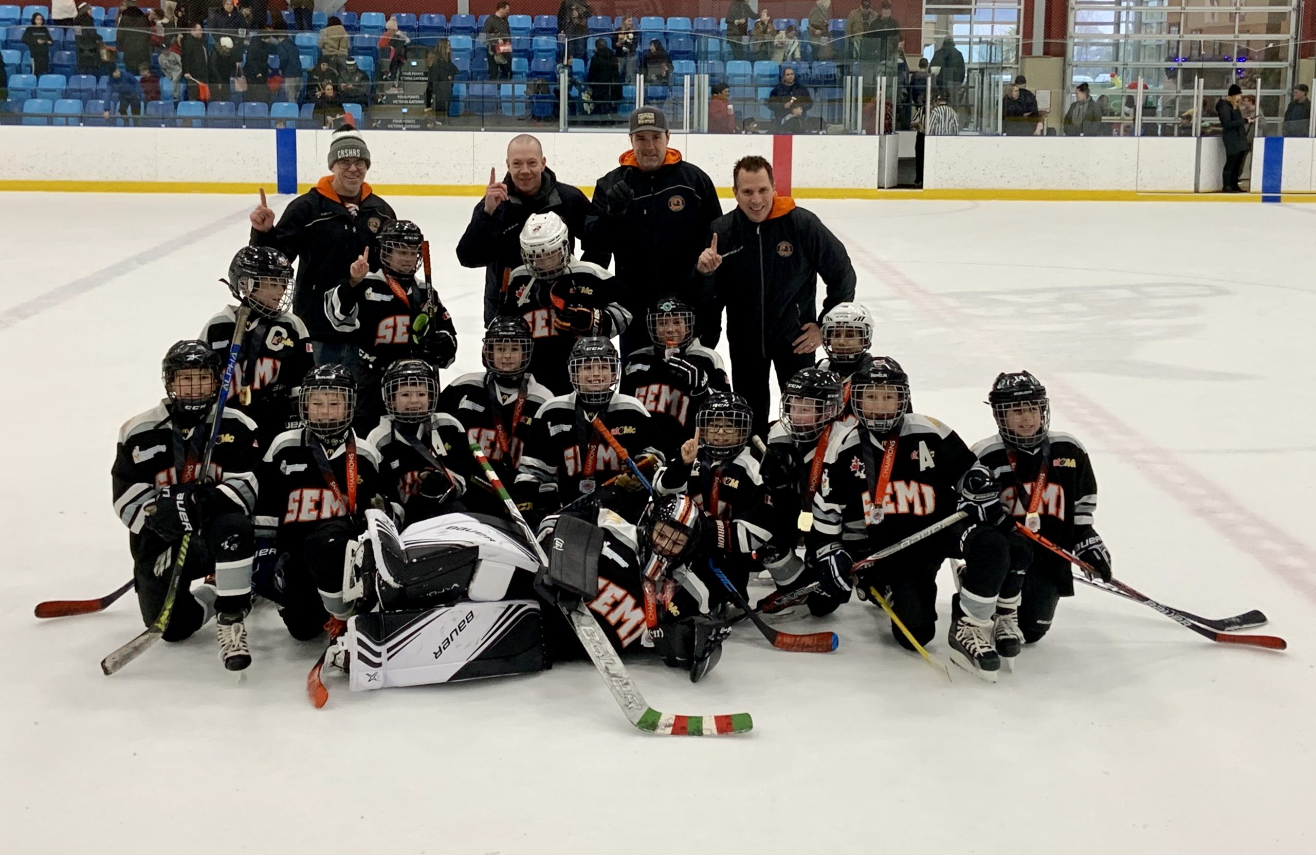 December 31, 2019 ~ Happy New Year! Atom C4 took home the gold form the JDF Tournament with a final score of 15-5! Way to go team!