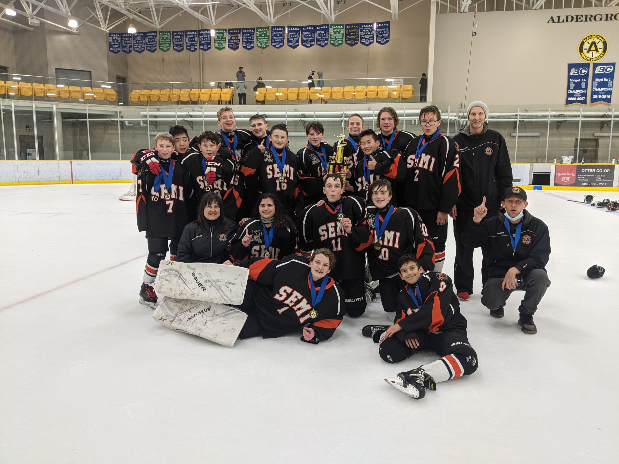 October 24th, 2021 - U15 C3 brings home the GOLD from the Aldergrove U15 tournament. Way to go team!
