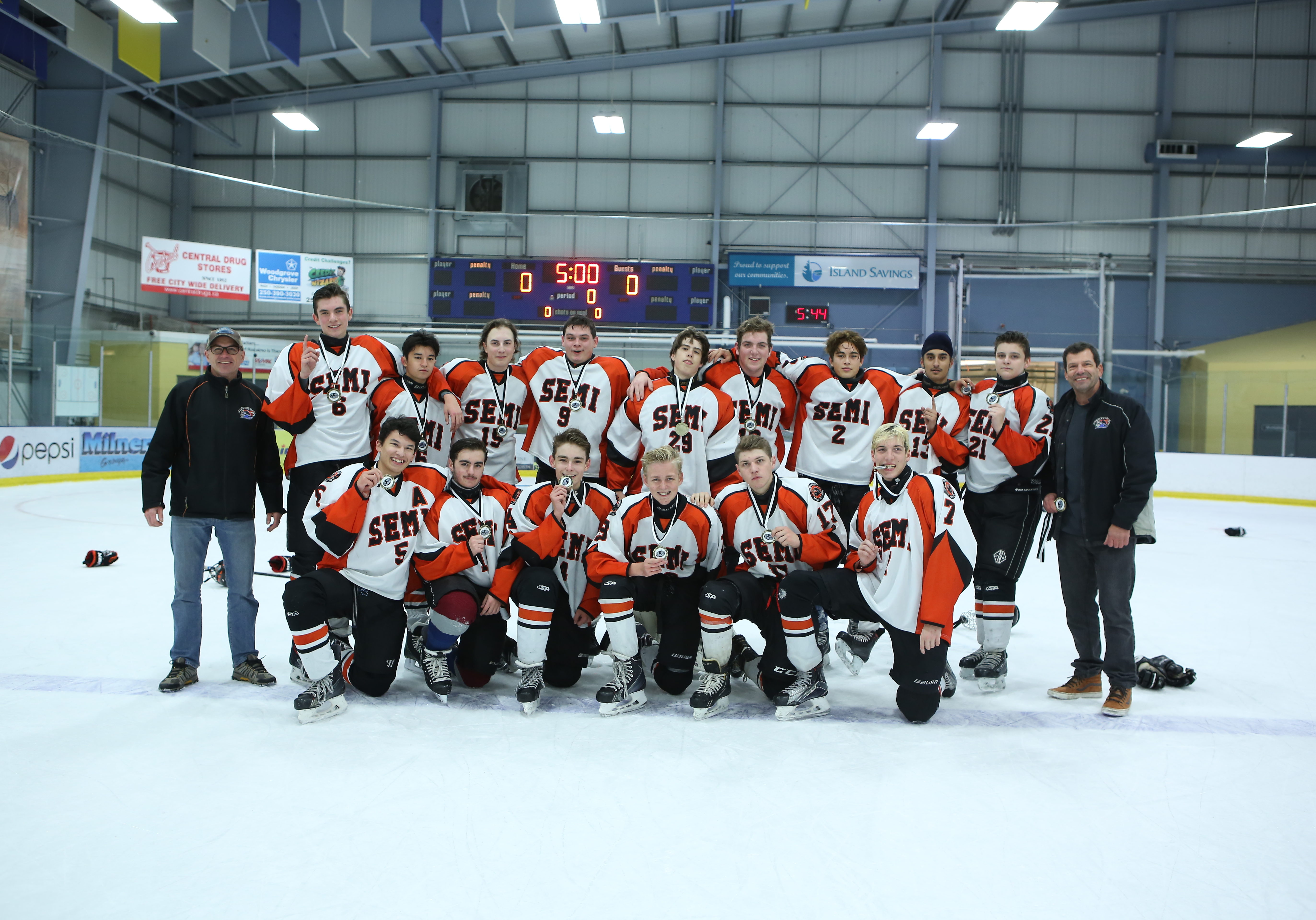 Oct 8, 2017 ~ SEMI's Midget C4 team wins GOLD at the Thanksgiving Tournament in Nanaimo this weekend.  Congrats Team!